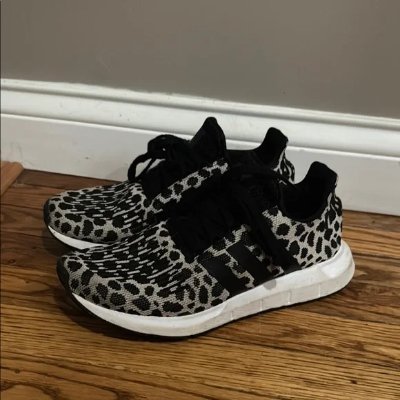 adidas gazelle silver green womens Adidas Women's SL 72 OG Zebra Off White/Core Black/Better Scarlett – Tip  Top Shoes of New York